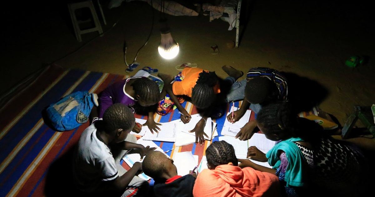 Trois (3) initiatives concrètes pour accélérer l’électrification du Togo et améliorer la vie de ses citoyens